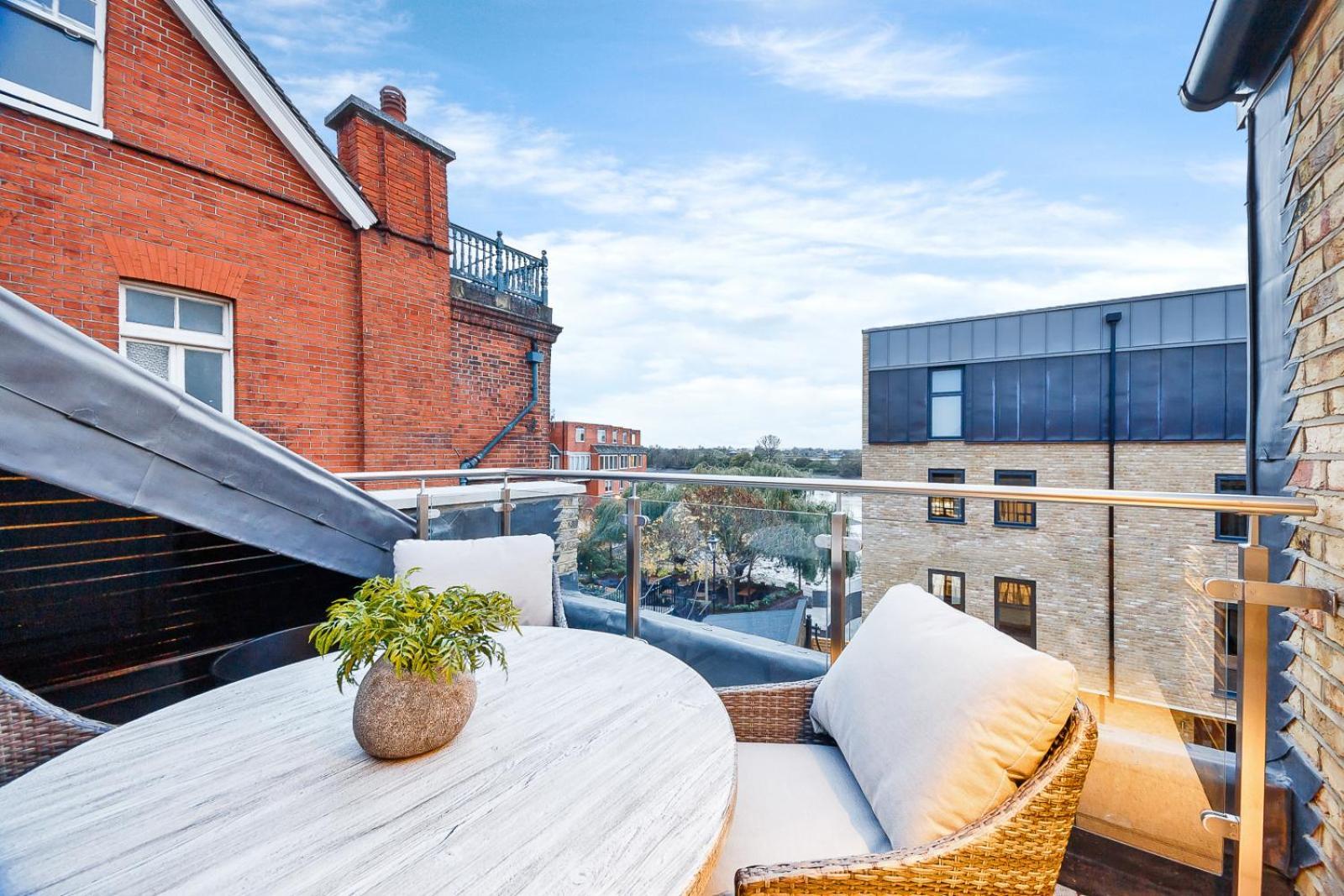 Palace Wharf Apartament *
