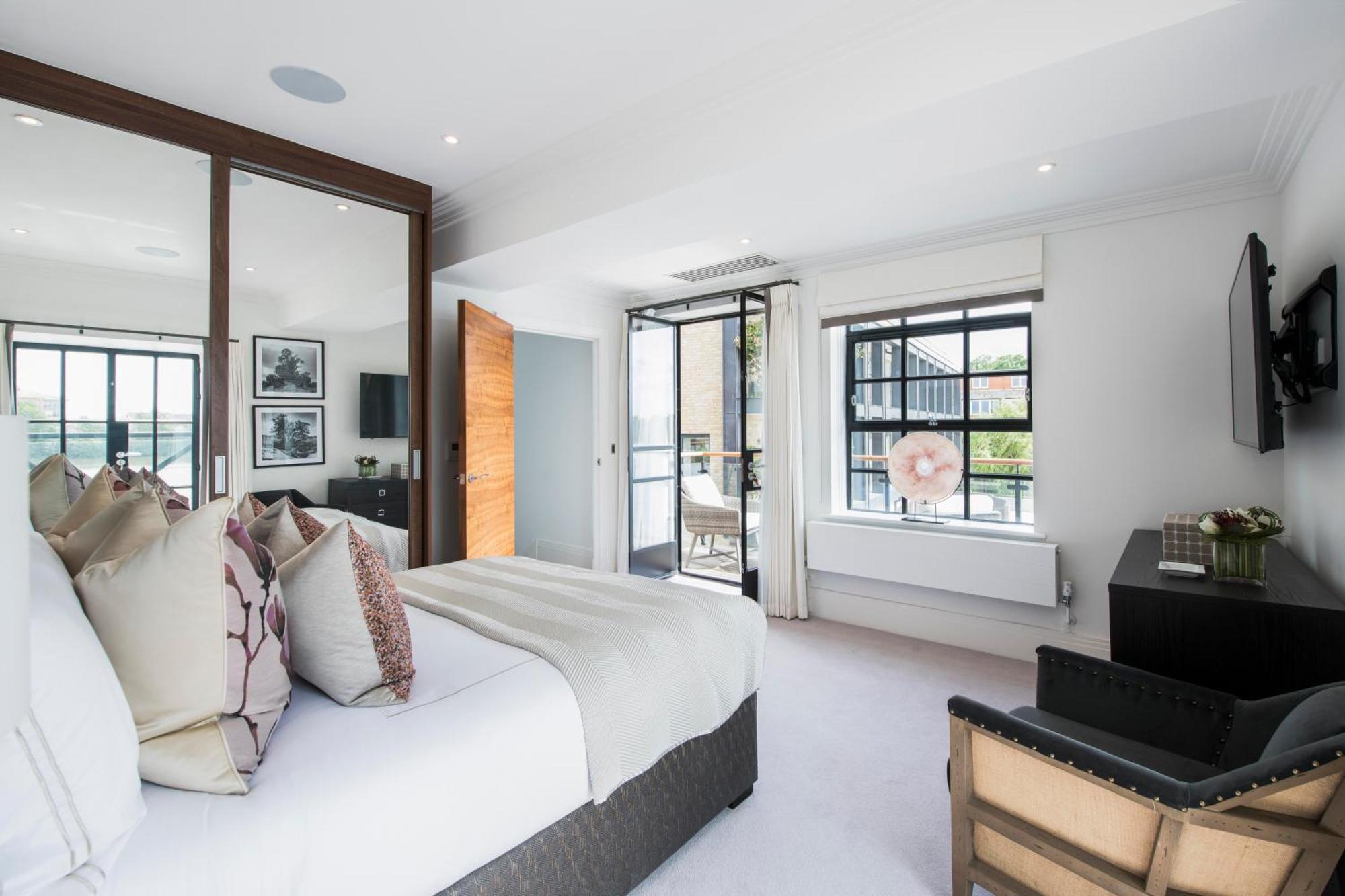 Palace Wharf Apartament *